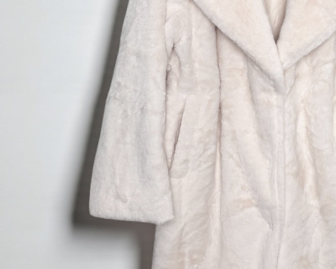 Eleganter Mantel – Kuschelstil für Wintertage