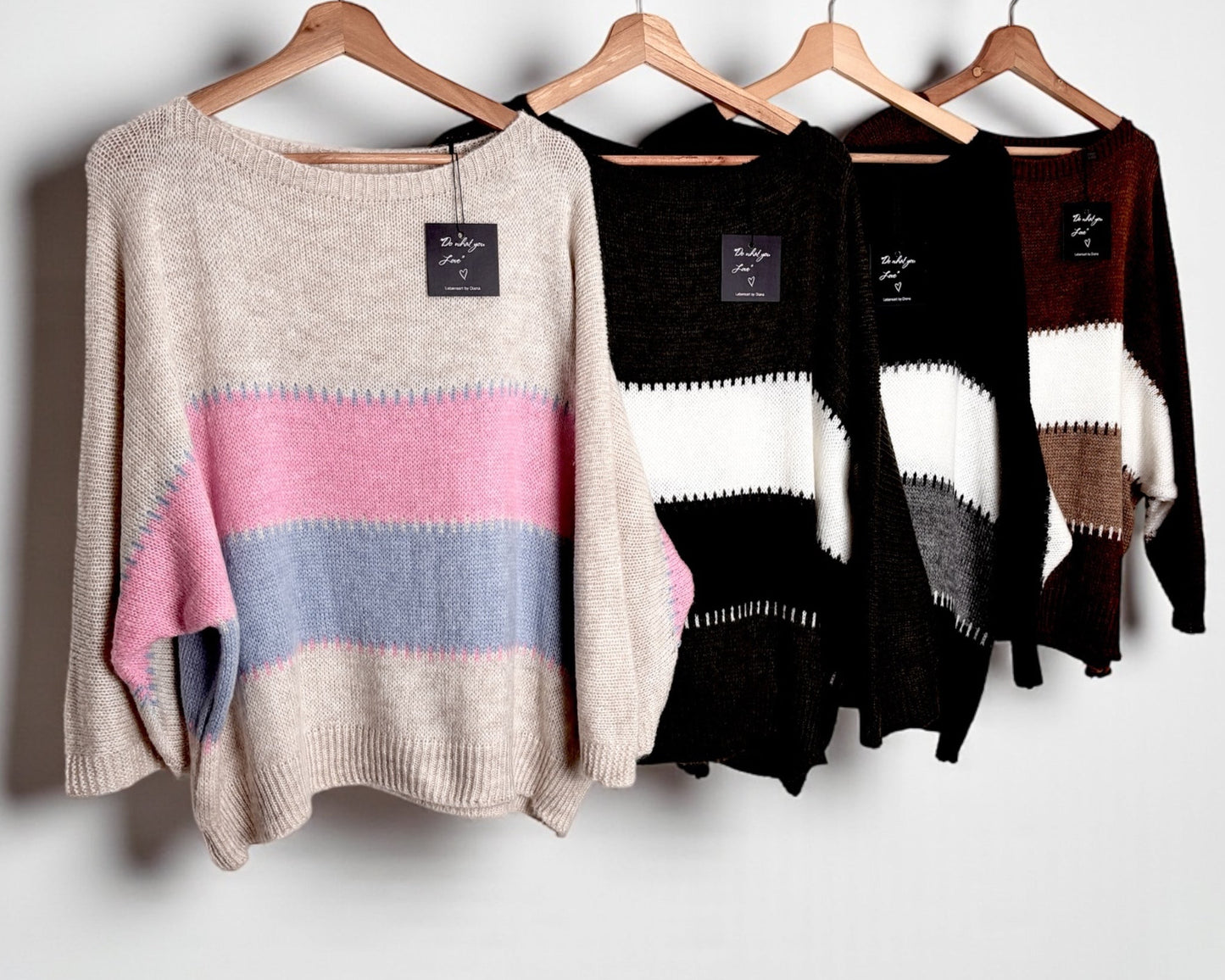 Gestreifter Pullover – farbenfroh & modern