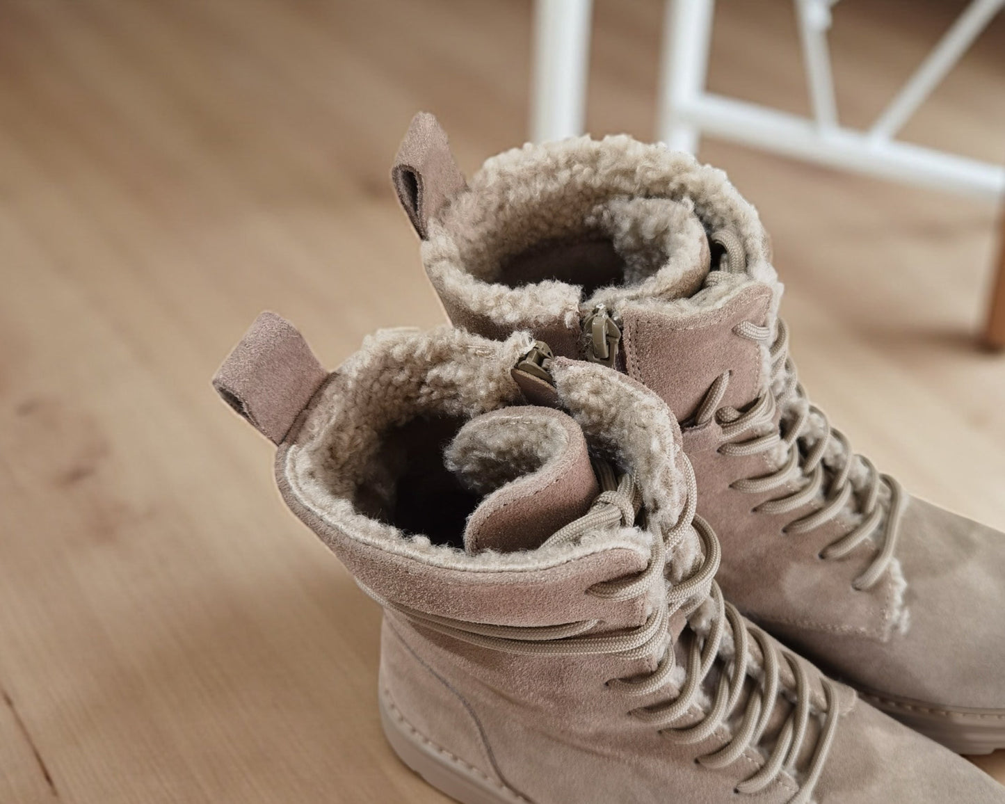 Rino & Pelle Damen Schnürboots in Beige mit warmer Fütterung