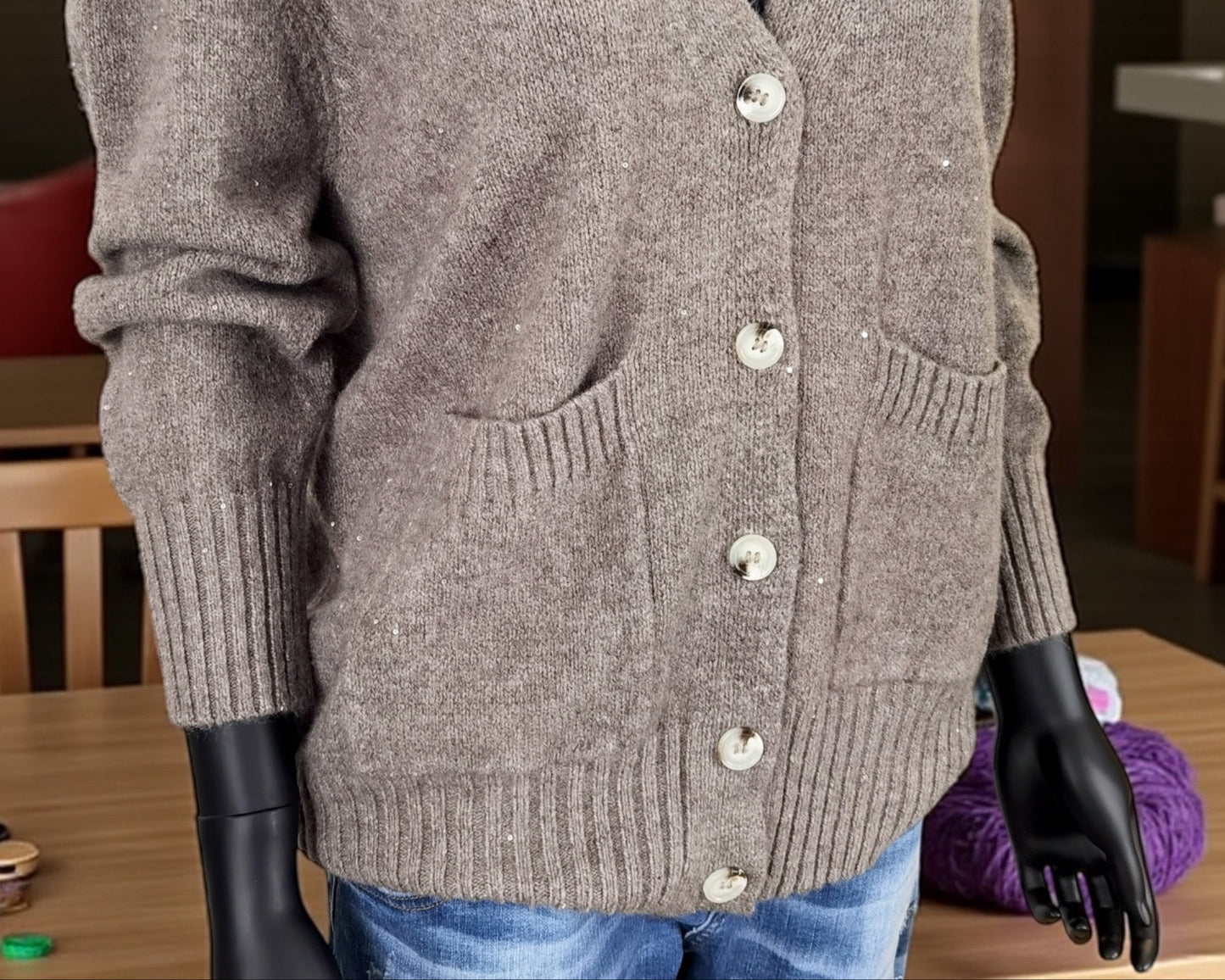 Strickjacke mit leichtem Glitzereffekt