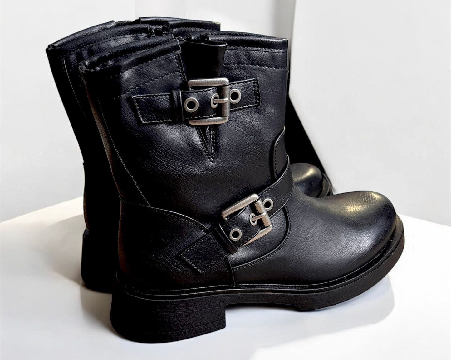 Stylische Biker Boots – edgy, bequem & perfekt für jeden Tag