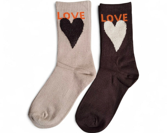 LOVE Socken – Statement & Style in einem