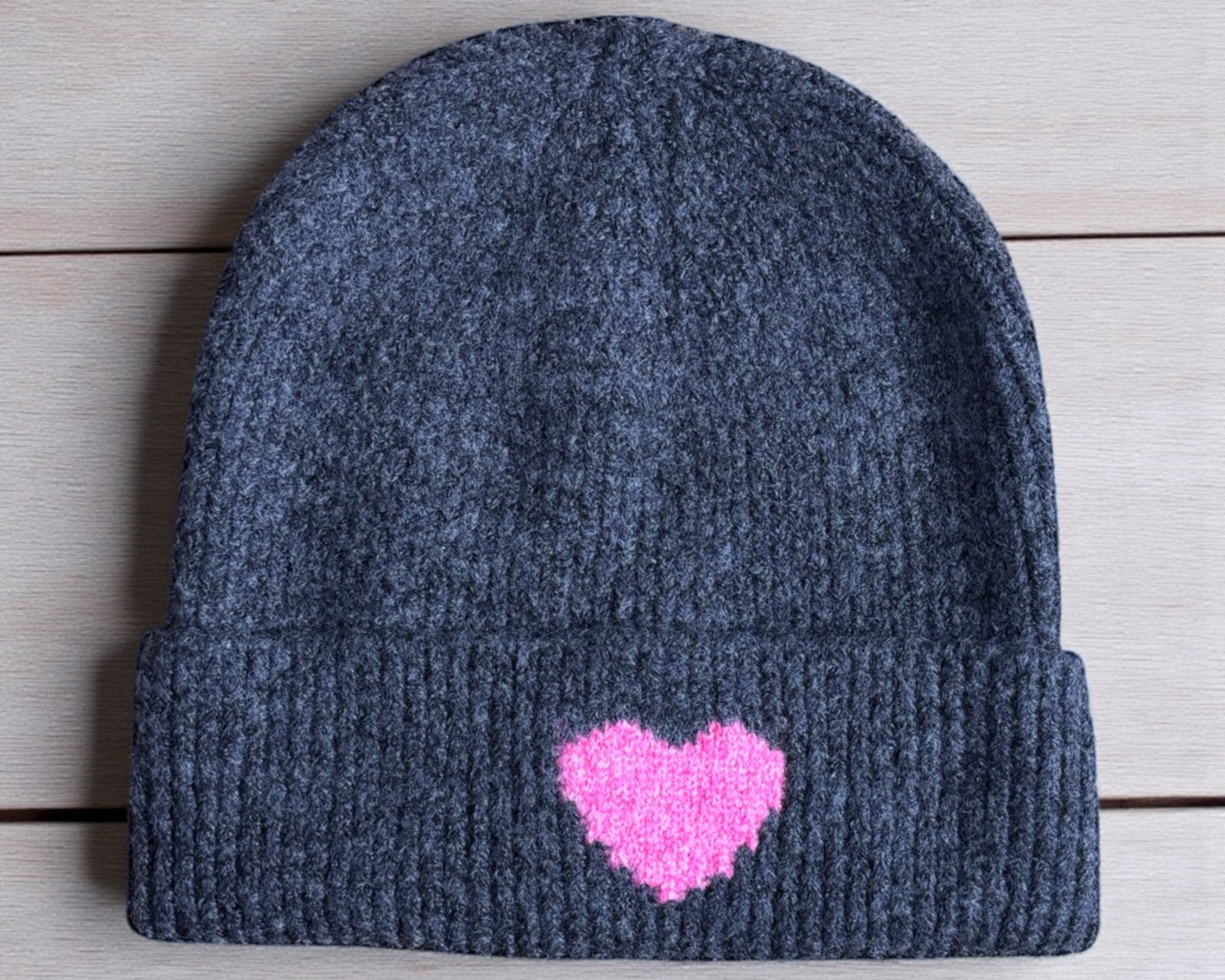 Kuschelige Strickmütze mit Herz