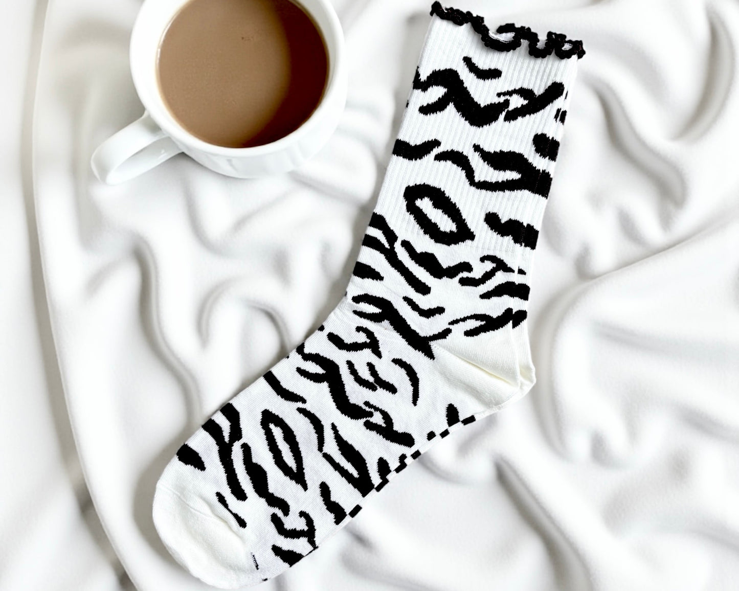 Zebra-Socken – stylisch, weich & auffällig