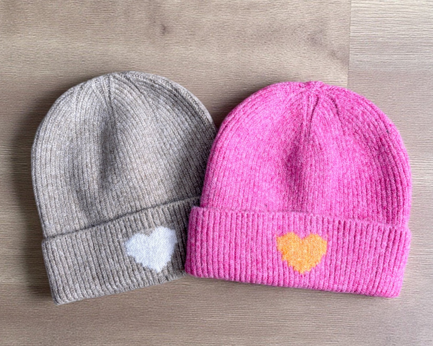 Kuschelige Strickmütze mit Herz