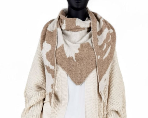 Dreiecks-Schal in Beige – Modern & Kuschelig