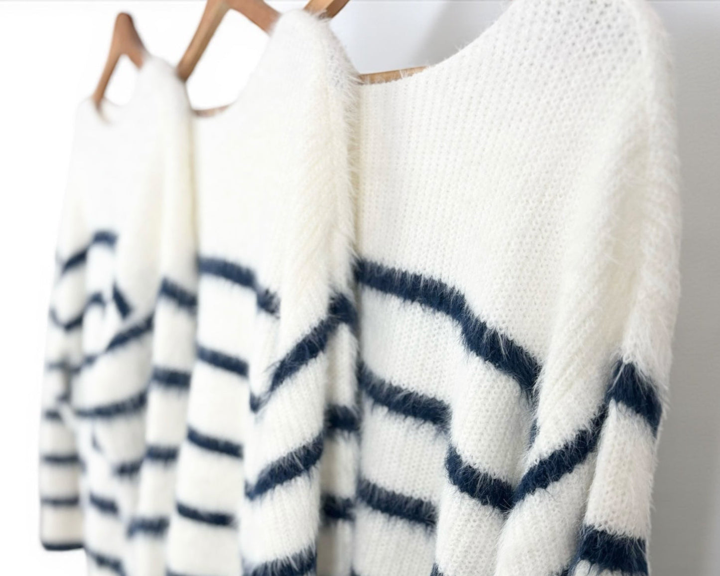 Flauschiger Streifenpullover