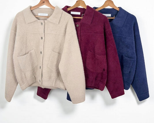 Flauschige Kurzjacke mit Knopfleiste