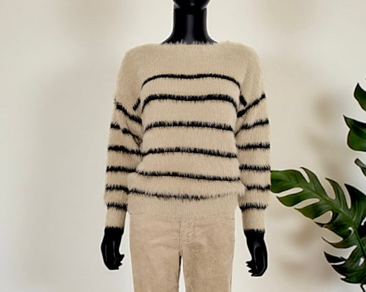Flauschiger Streifenpullover