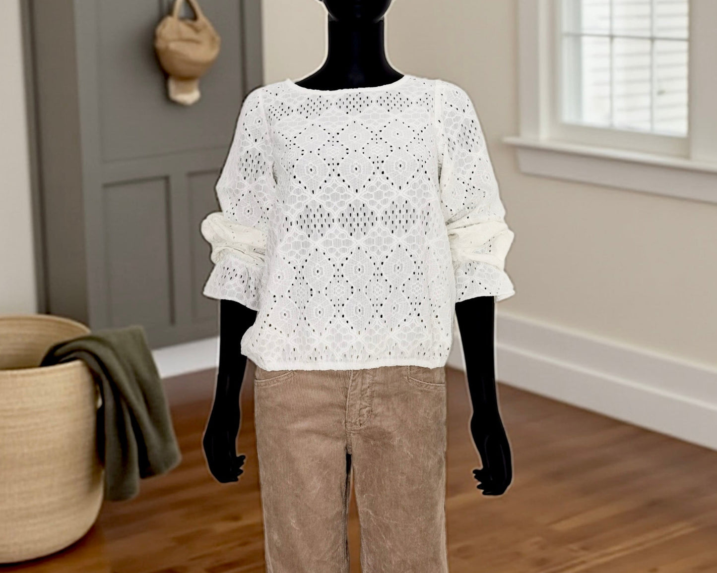 Red Button Lochstrick-Pullover – feminin & modern